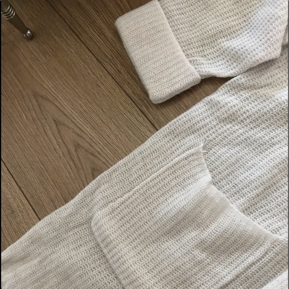 Line Cardigan - Picture 7 of 7